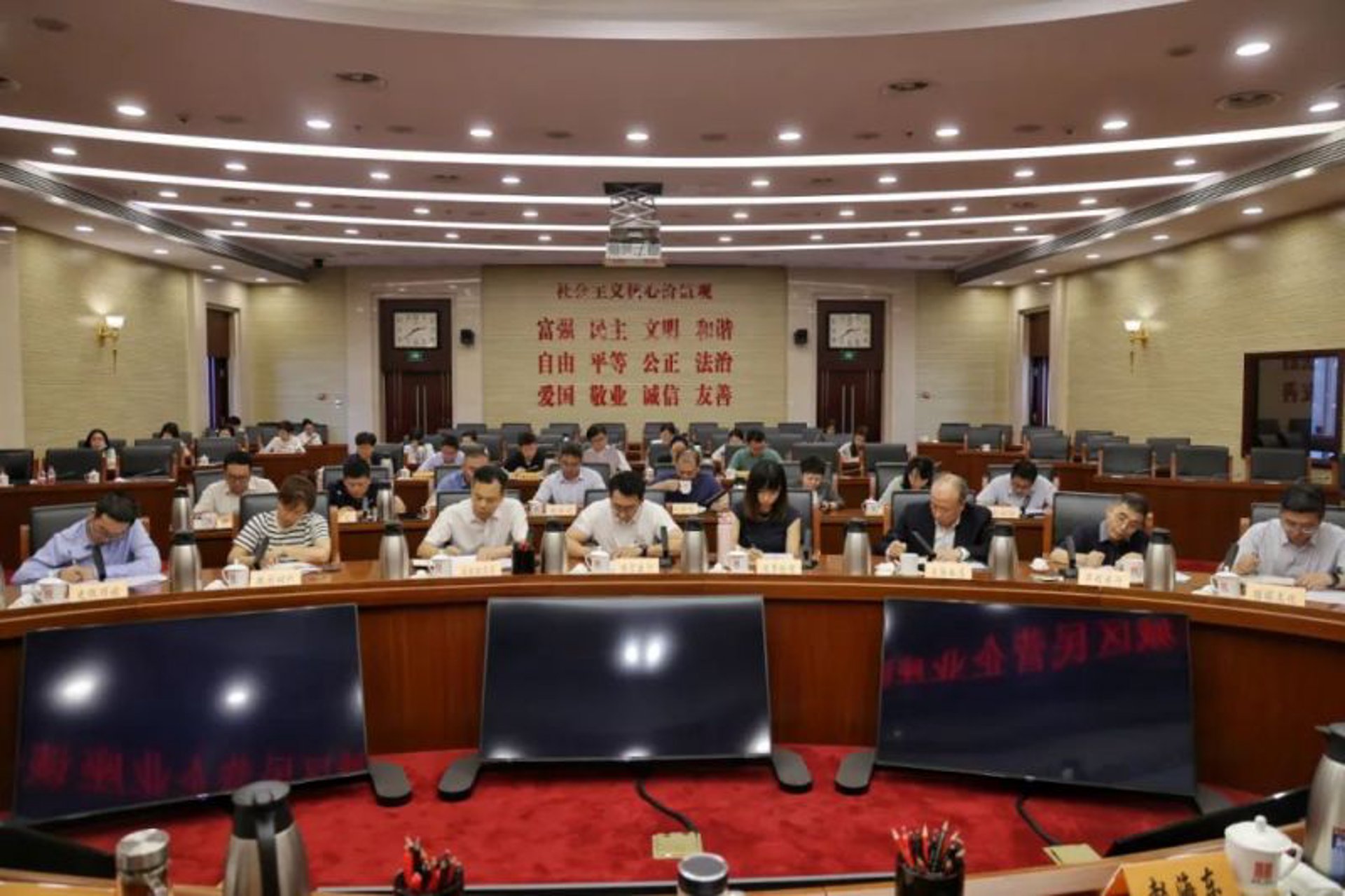 曾达明广告传媒
